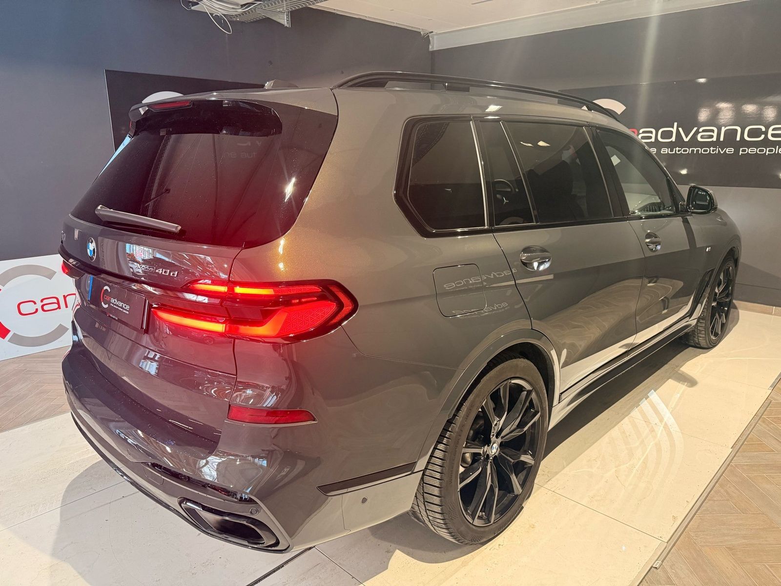 BMW X7 xDrive40d M Sport Pro "22" *FULL OPTION*