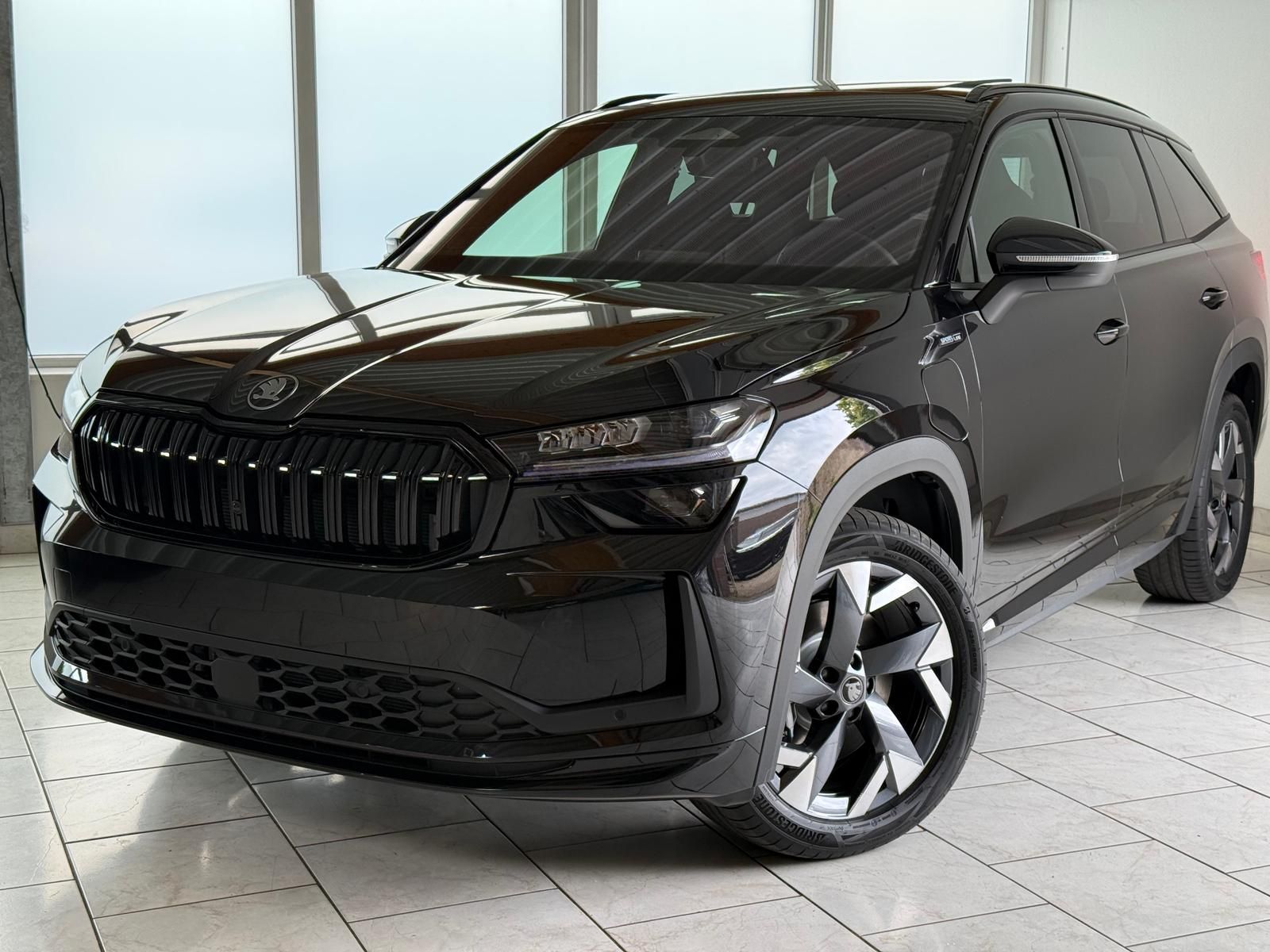 Skoda Kodiaq iV Plug-In Sportline-Pano/AHK/ACC/CarPlay