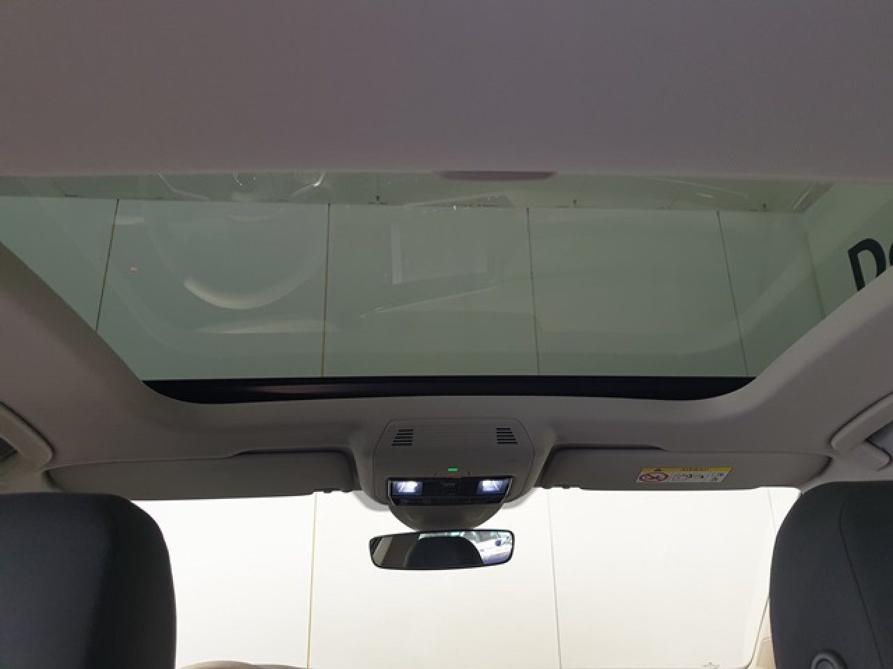 Volkswagen Golf 1.5 eTSI Active DSG - Samsaru's Car Outlet