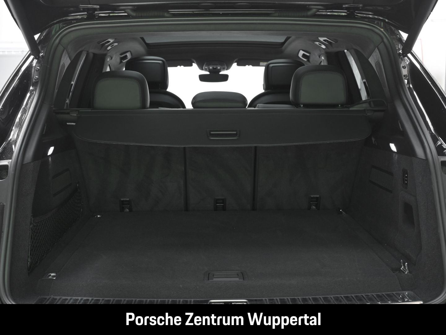 Porsche Cayenne E-Hybrid BOSE Panoramadach LED-Matrix