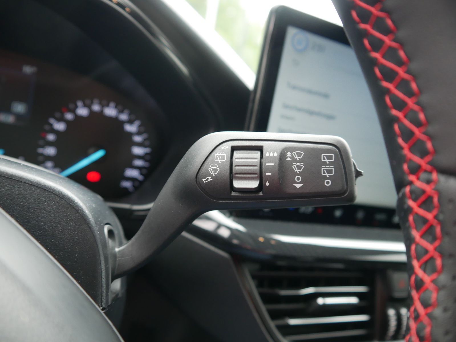 Ford Focus Turnier 1.0 M-Hybrid ST-Line LED Navi ACC