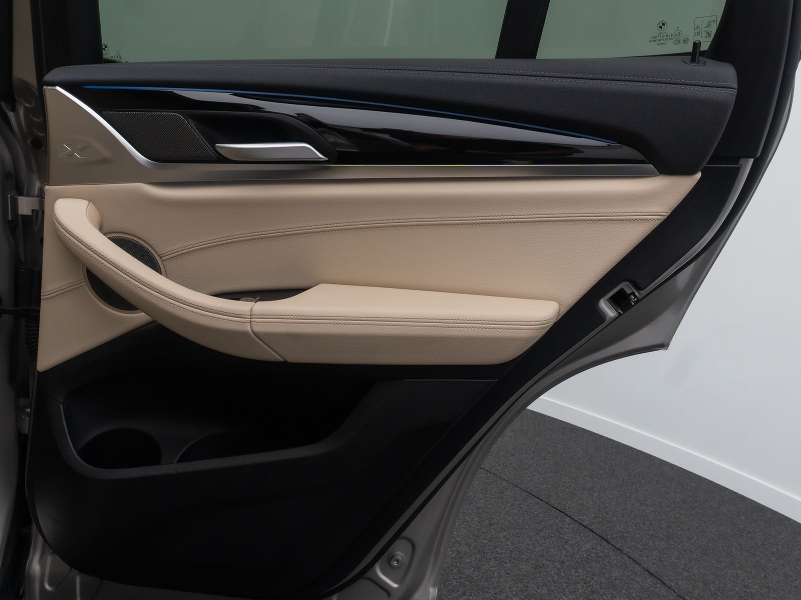 BMW iX3 IMPRESSIVE DAB 360°HUD Panorama H/K 20Zoll