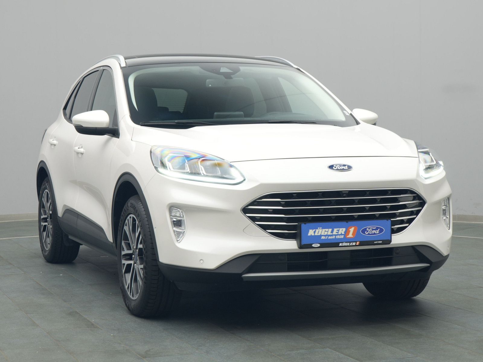 Ford Kuga Titanium X 225PS Plug-in-Hybrid Aut. - Samsaru's Car Outlet
