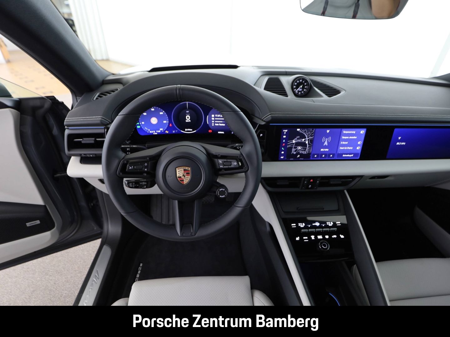 Porsche Macan 4/ Luftfahrwerk/ BOSE/ HUD/ AHK/ 360-Grad