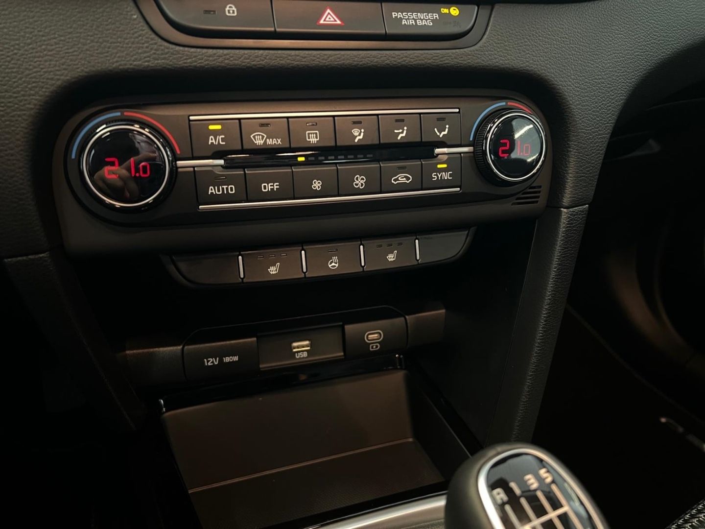 Kia Ceed 1.0T VISION - Samsaru's Car Outlet