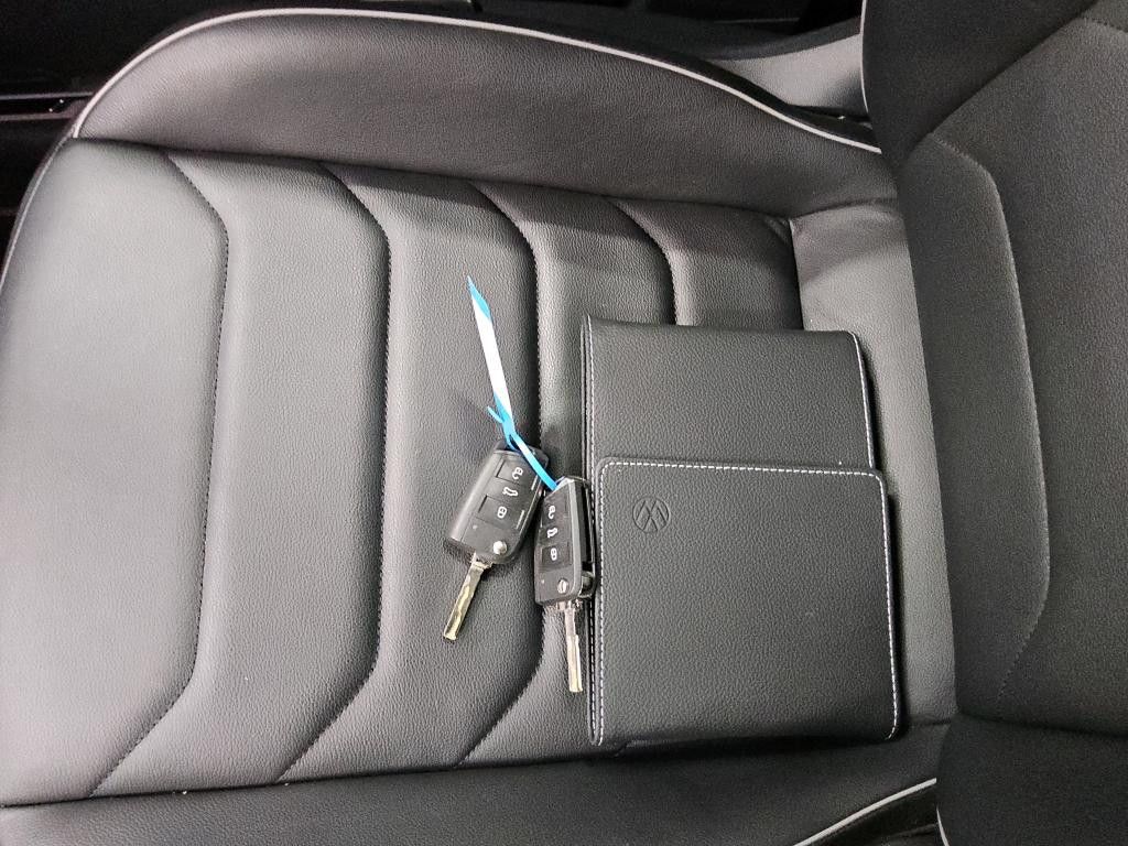 Volkswagen Tiguan R-Line eHybrid Black Style Pano Leder