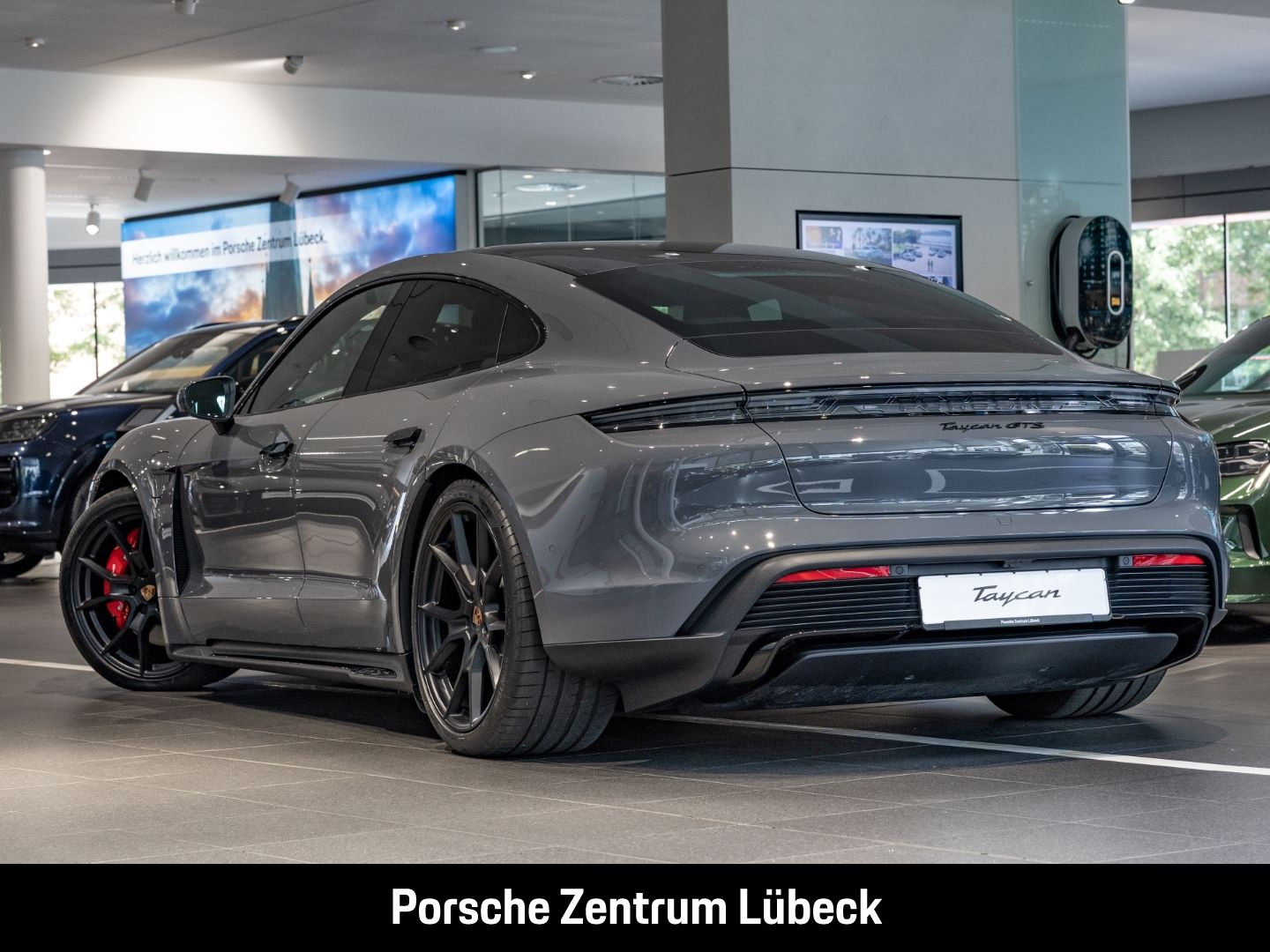 Porsche Taycan GTS InnoDrive HUD Soft-Close LED-Matrix