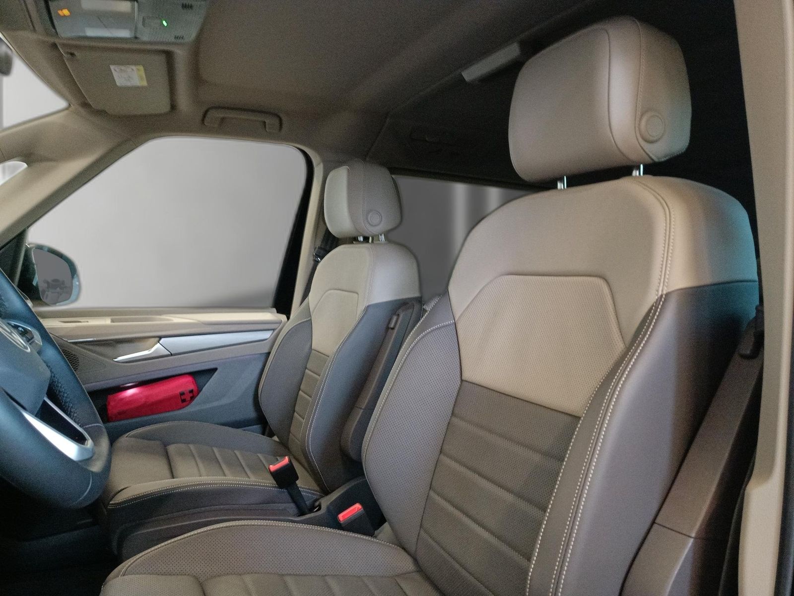 Volkswagen T7 Multivan 1.5 eHybrid Style lang DSG AHK*Leder