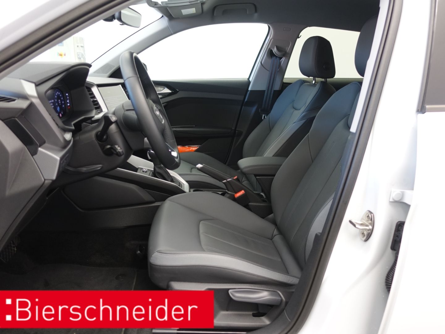 Audi A1 Sportback 25 TFSI S tronic line - Samsaru's Car Outlet