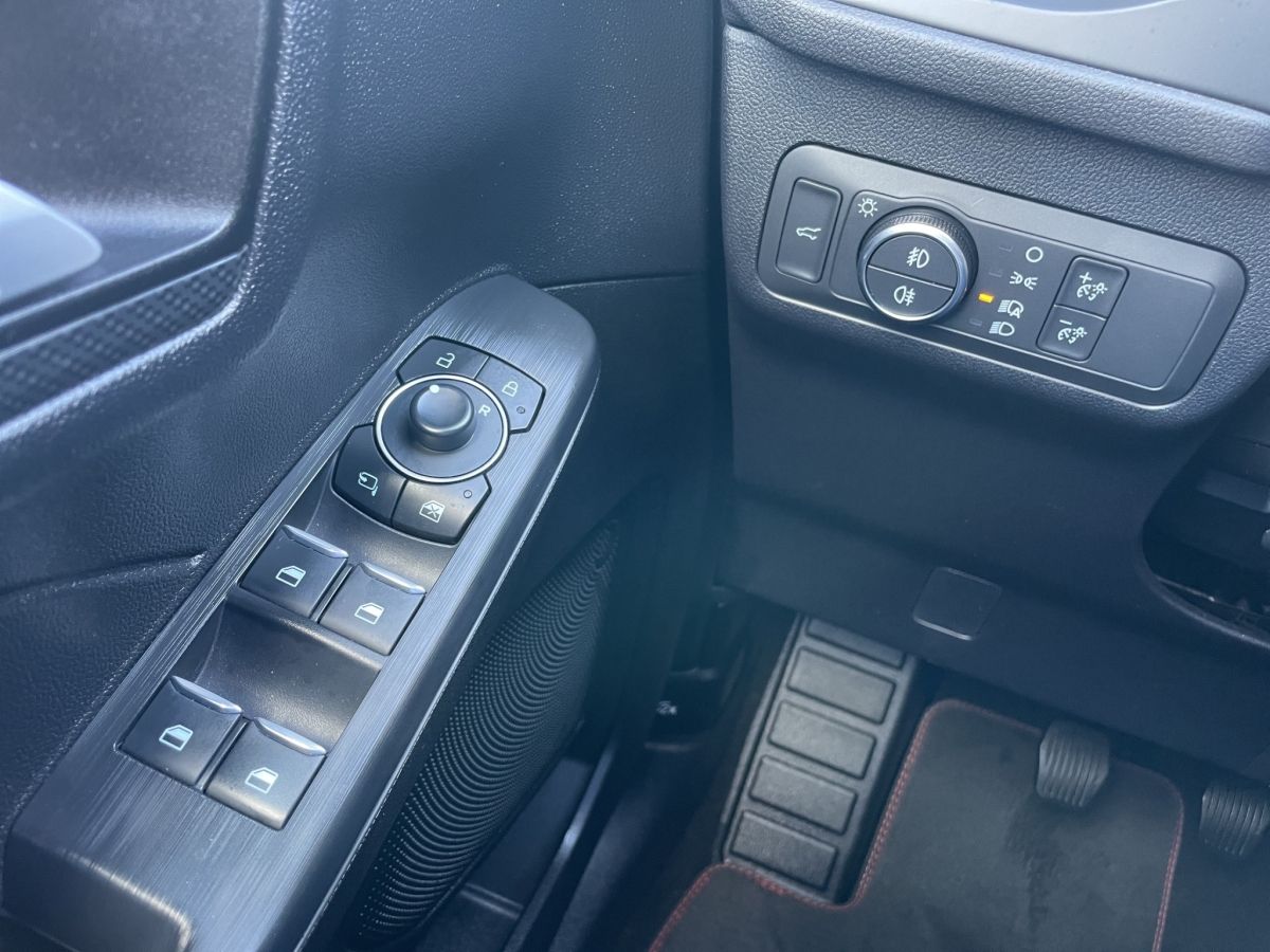 Ford Kuga ST-Line X - Samsaru's Car Outlet