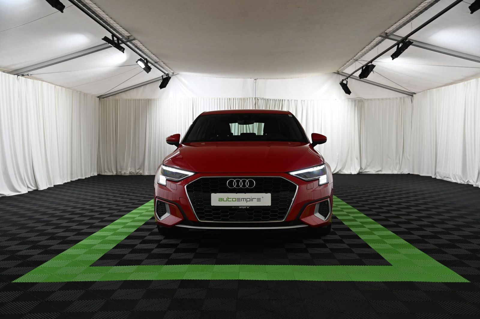 Audi A3 Sportback 35 TDI Design-Luxe MATRIX/MMI+/18