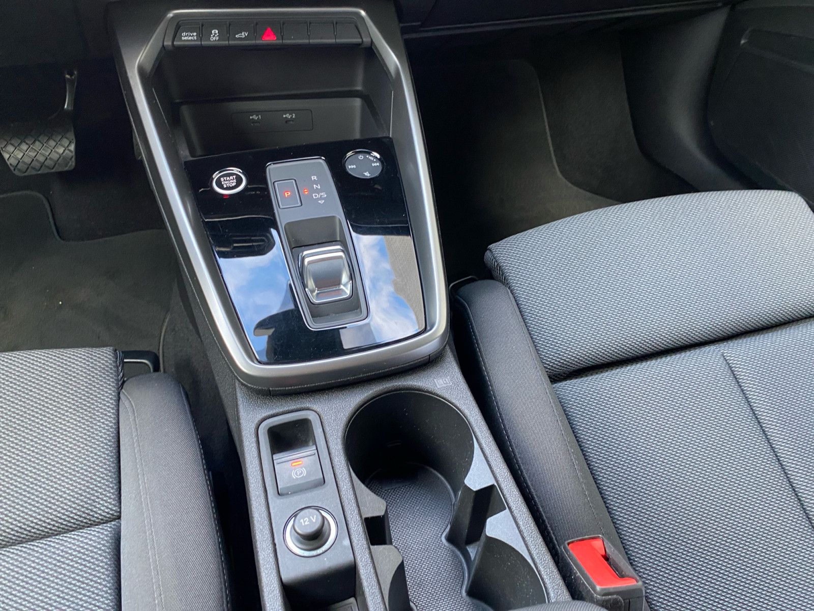 Audi A3 Sportback 40TFSIe S-tronic Virtual Sitzh LED