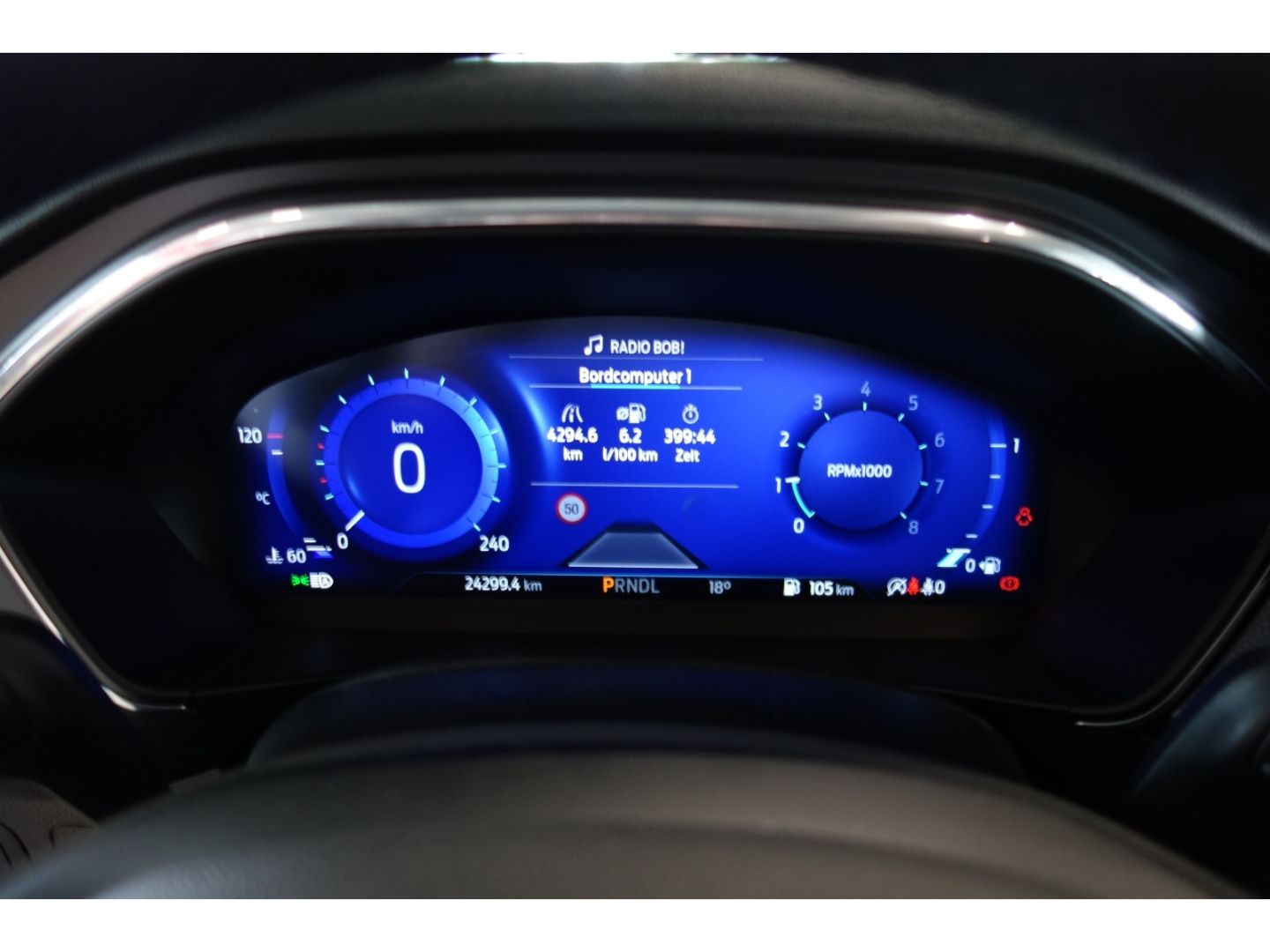 Ford Focus Active X 1.0 EcoBoost MHEV el. Pano Navi L