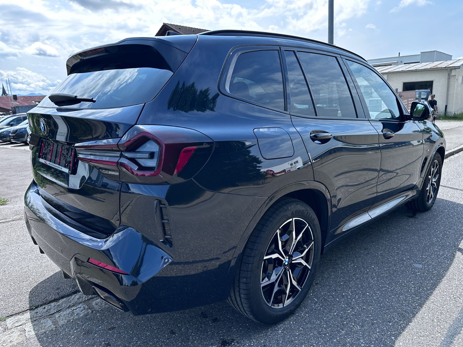 BMW X3 xDrive 20 d M Sport - Samsaru's Car Outlet
