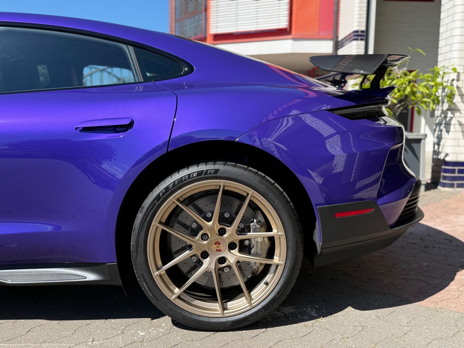 Porsche TAYCAN TURBO GT MIT WEISSACH PAKET