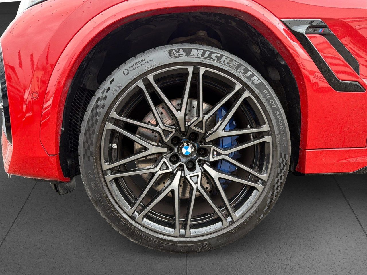 BMW X6 M Comp. AdLED DAPr 360° Pano AHK M MultiSi