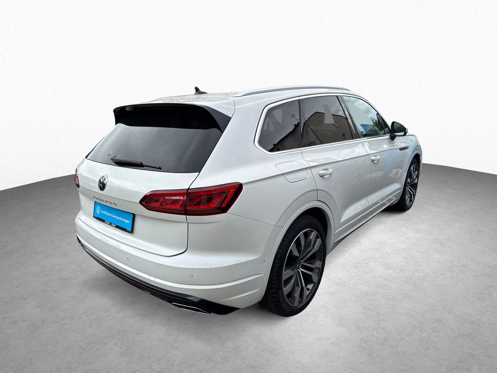 Volkswagen Touareg Elegance 3.0 TDI 4MOTION - Samsaru's Car Outlet