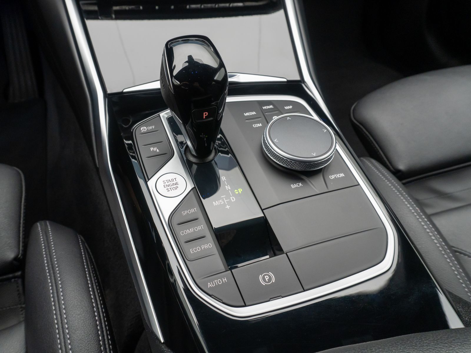 BMW 320d Sport Line - Samsaru's Car Outlet