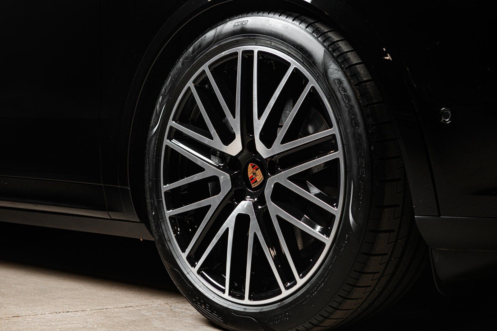 Porsche Cayenne Coupe E-Hybrid / SportDesign / VAT