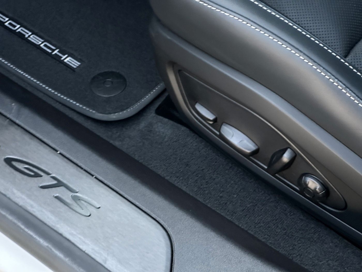 Porsche Taycan GTS Sport Turismo BOSE LED-Matrix