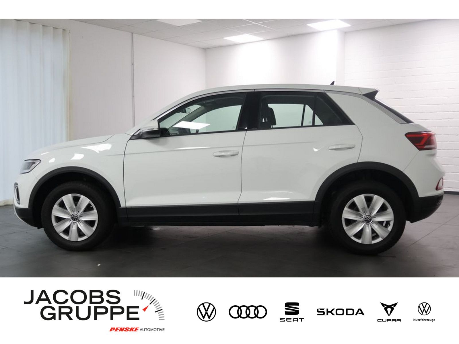 Volkswagen T-Roc 1.0 TSI - Samsaru's Car Outlet