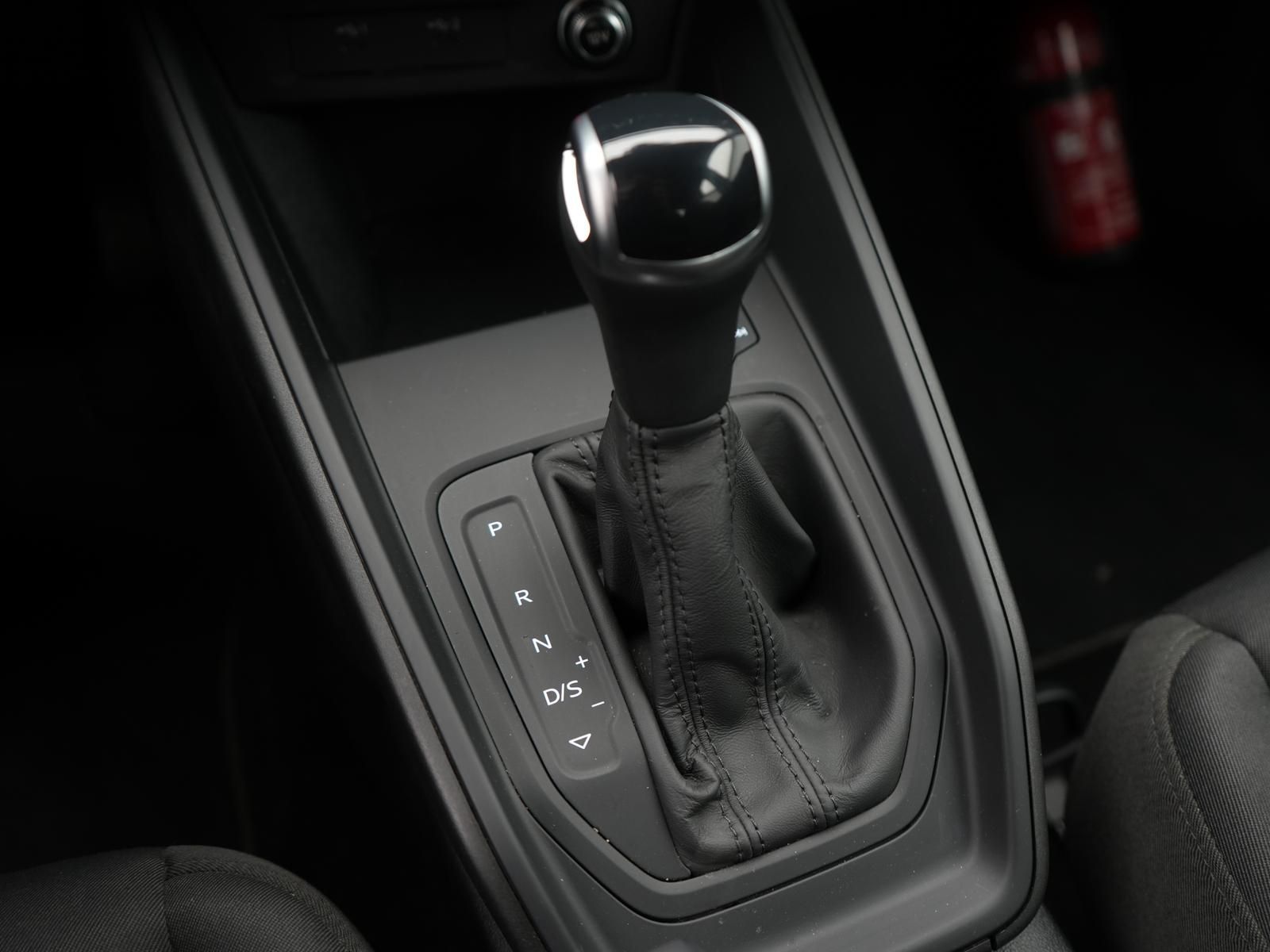 Audi A1 30 TFSI S line,TEMPO,APP,NAVI,SPURH,SHZ,PDC