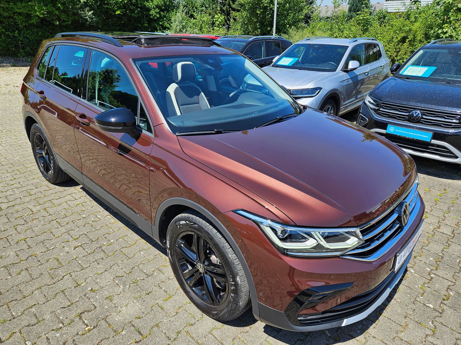 Volkswagen Tiguan 2.0 TSI DSG 4Motion - Samsaru's Car Outlet