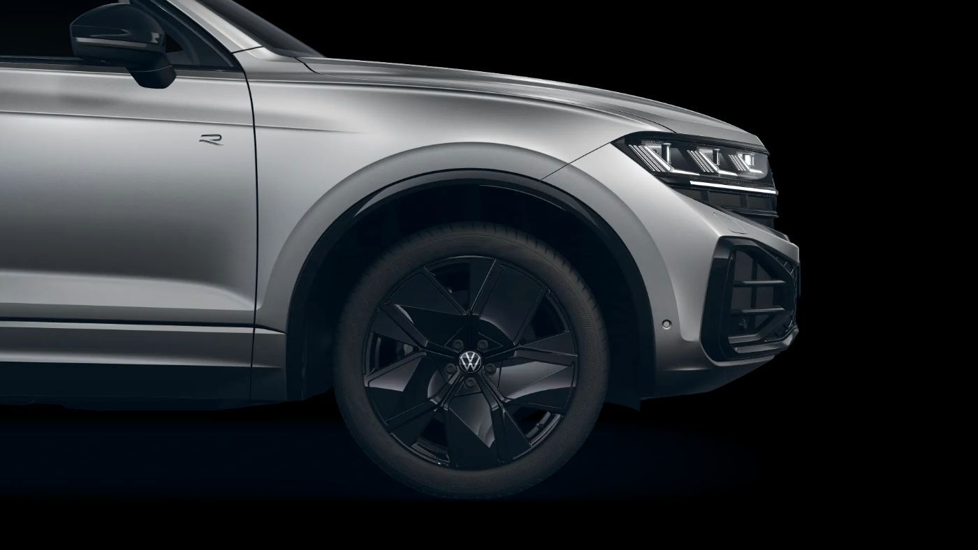 Volkswagen Touareg 3.0 TDI V6 R-Line ALLRAD KEYLESS AHK LED