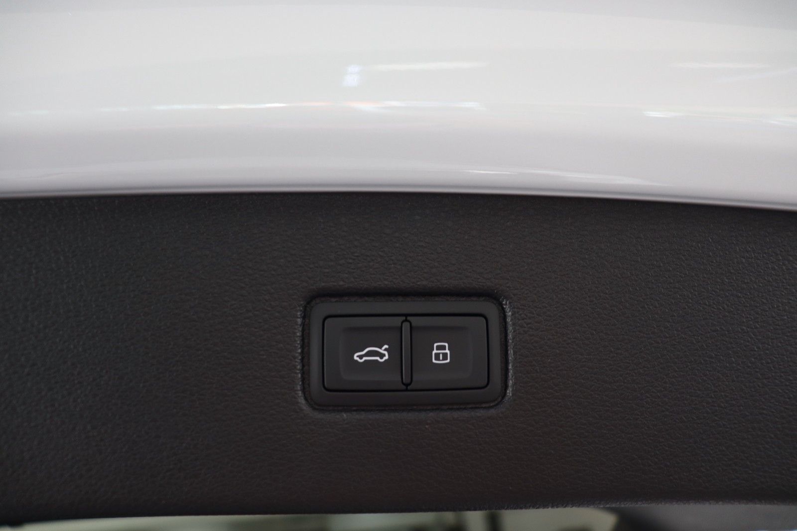 Audi Q7 S line 60 TFSI e quattro PHEV AHK Panoram 5JG
