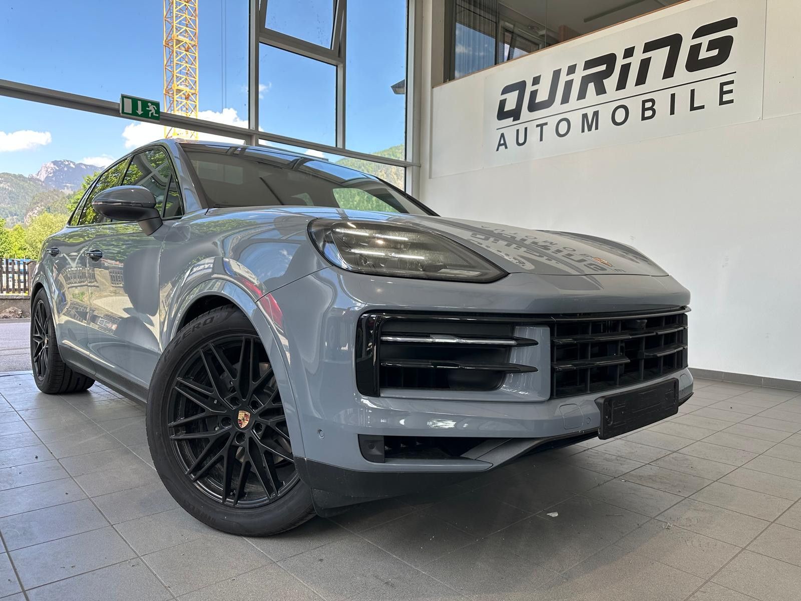 Porsche Cayenne Facelift -19%/gr-rot/Pan/Mtx/ACC/14W/21
