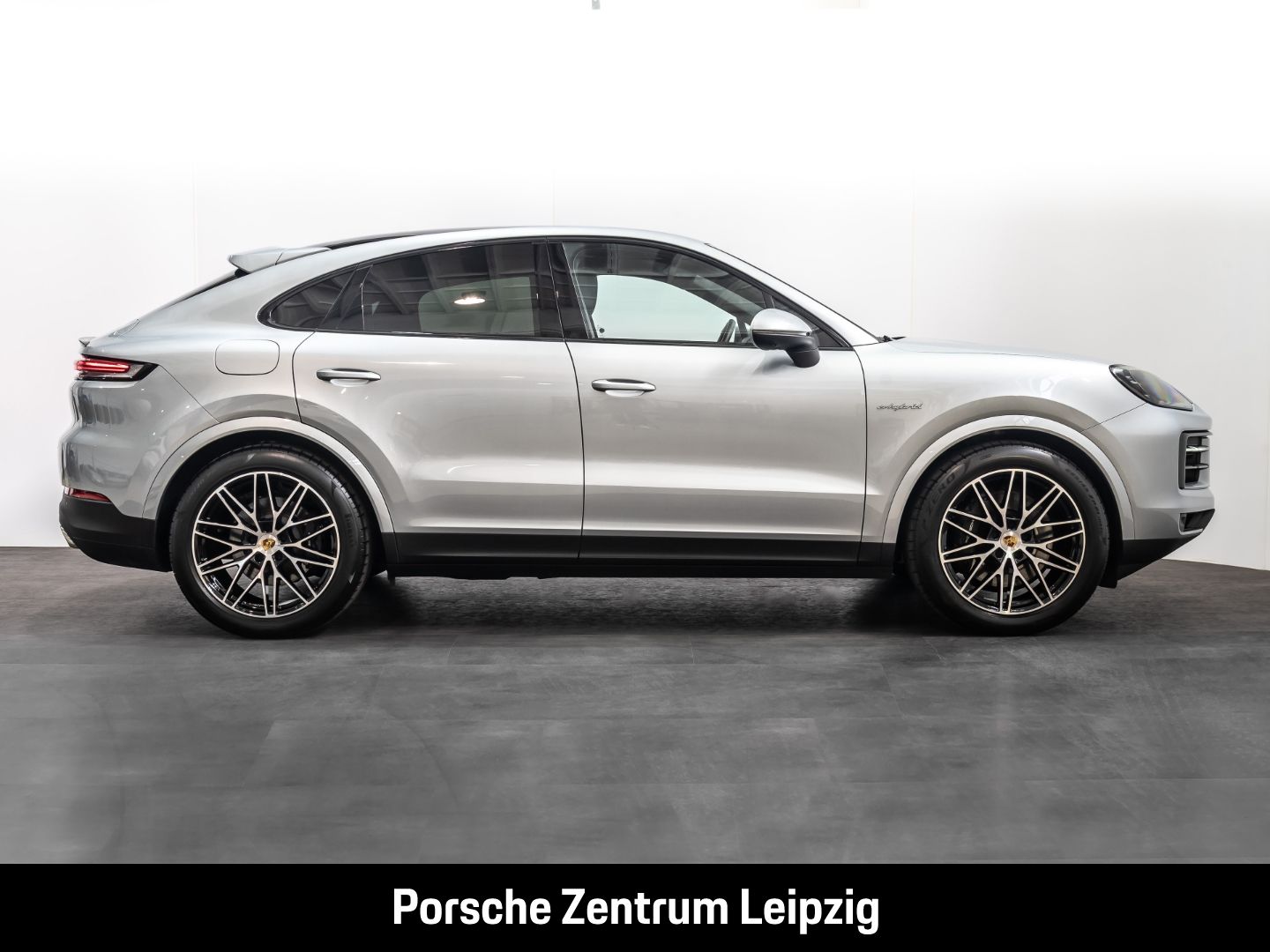 Porsche Cayenne E-Hybrid Coupe Massage el.AHK InnoDrive