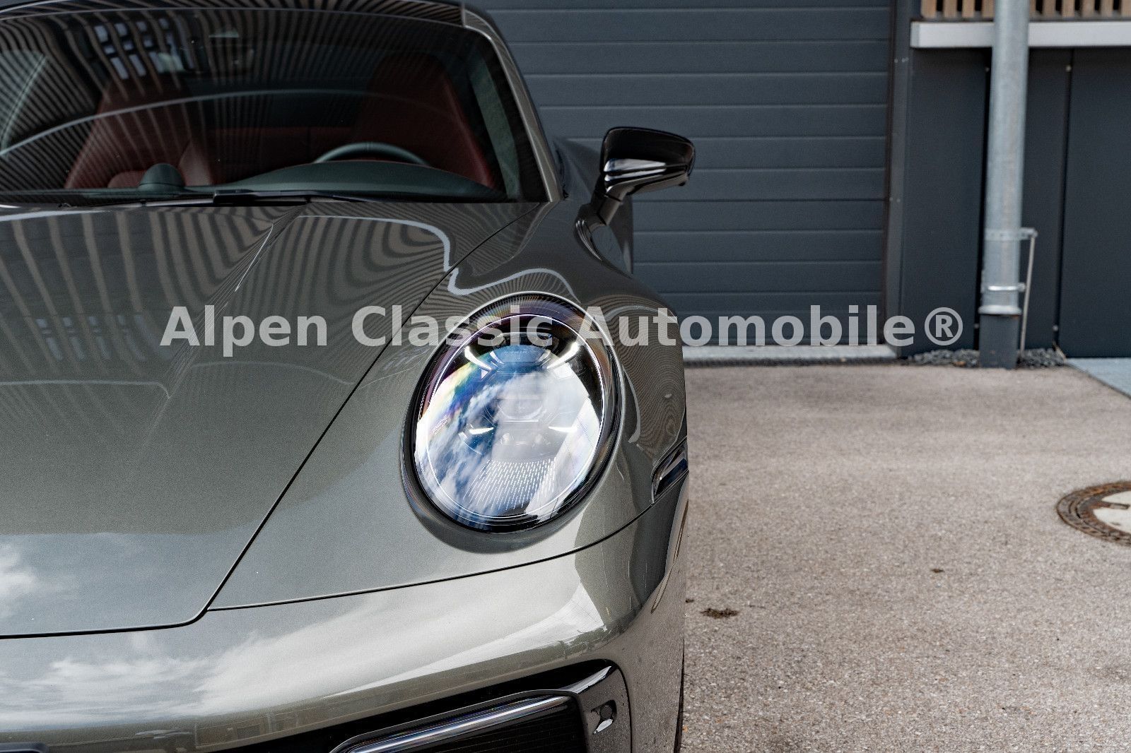 Porsche 992 Carrera 4 GTS Sport Chrono, Burmest