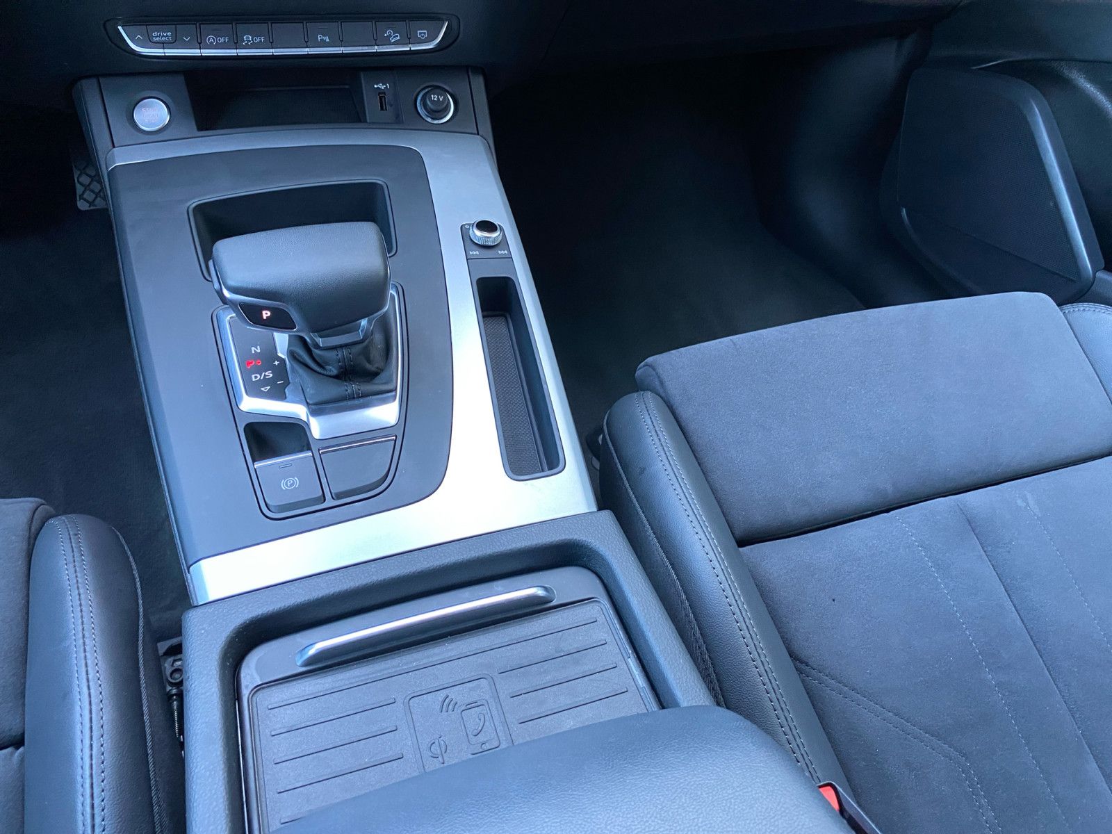 Audi Q5 40TDI quattro S line S trc Virtual Matrix AHK