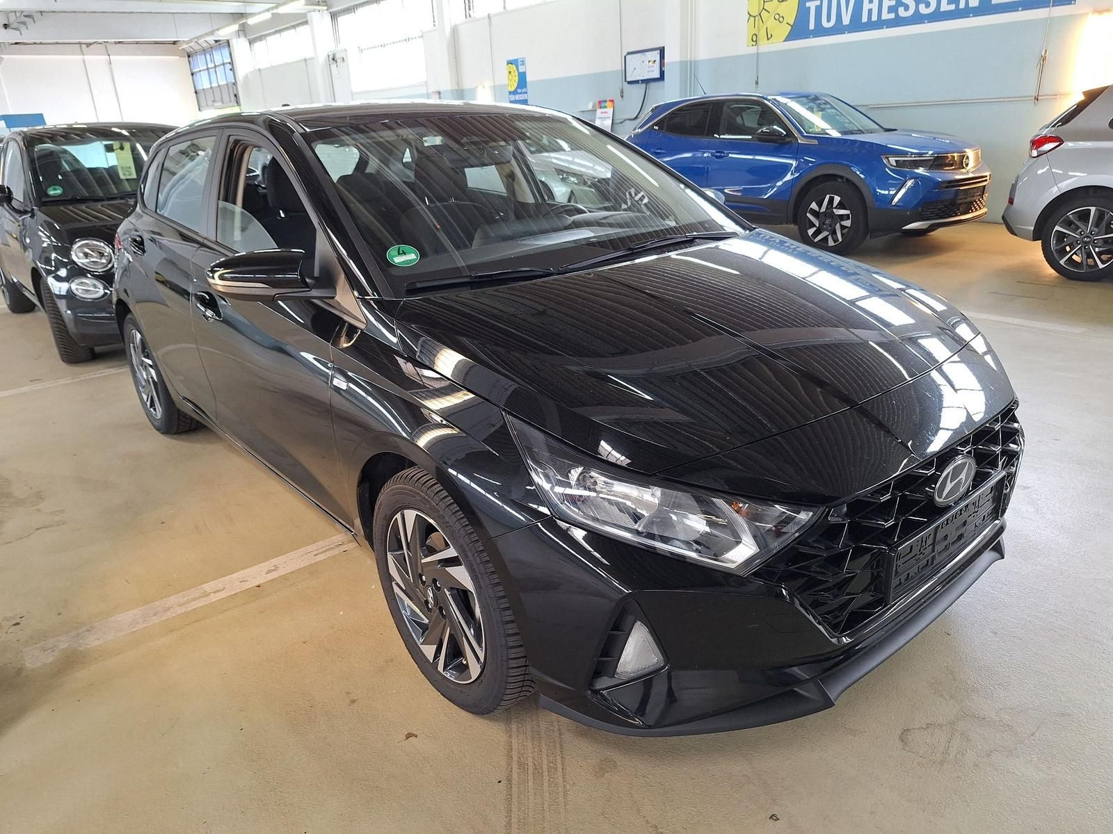 Hyundai i20 T-GDI Trend - Samsaru's Car Outlet