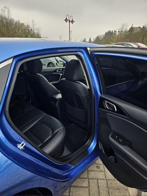 Kia Ceed 1.4 T-GDI Platinum Edition - Samsaru's Car Outlet