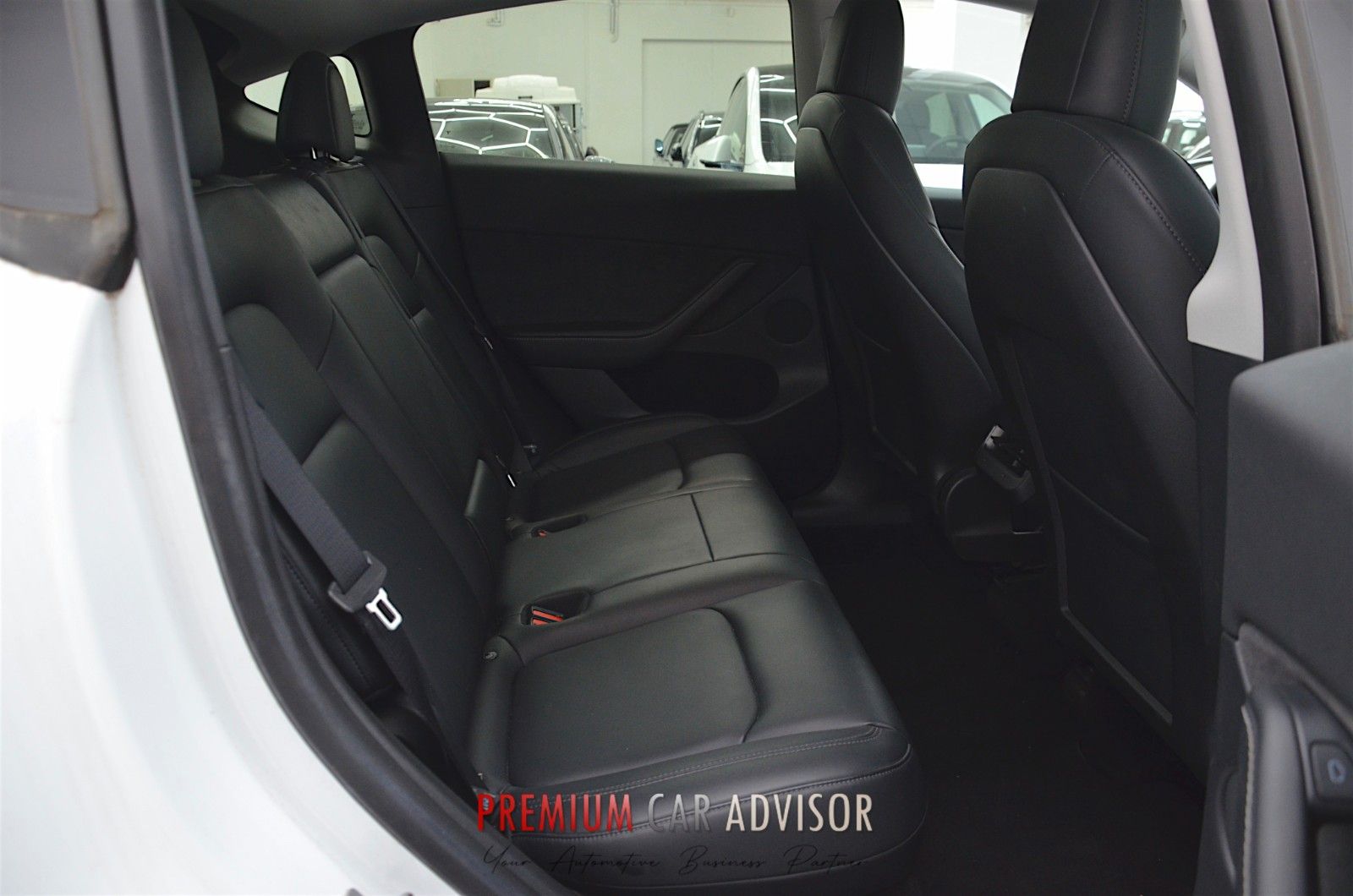Tesla Model Y Long Range Dual AWD 19" AHK