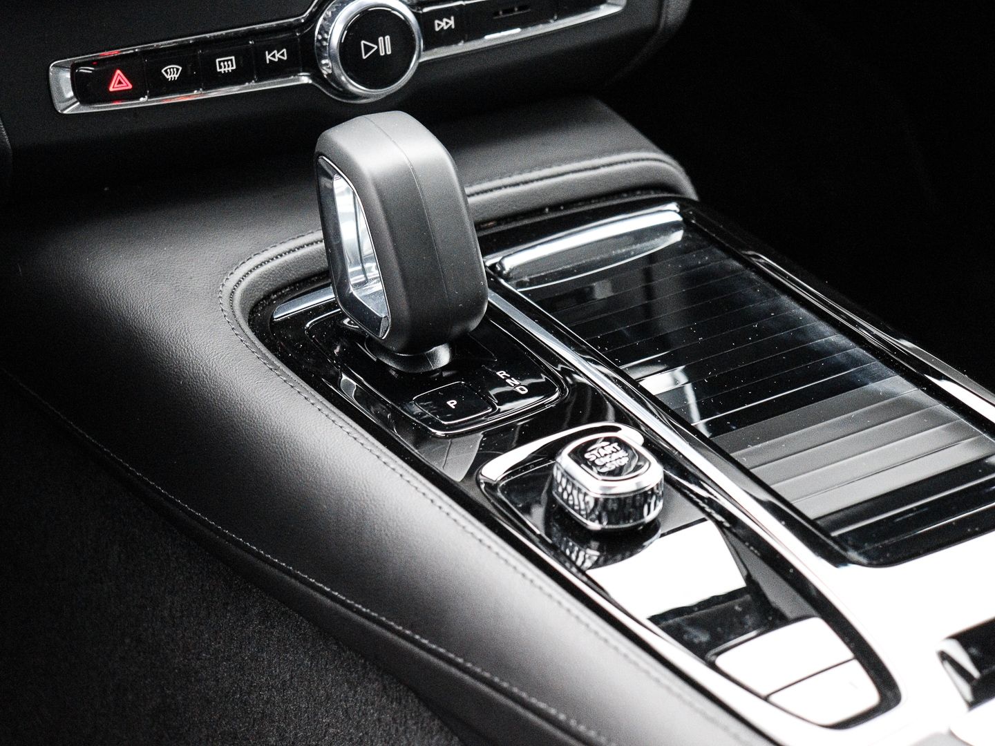 Volvo S90 Ultimate Bright Recharge Plug-In Hybrid AWD