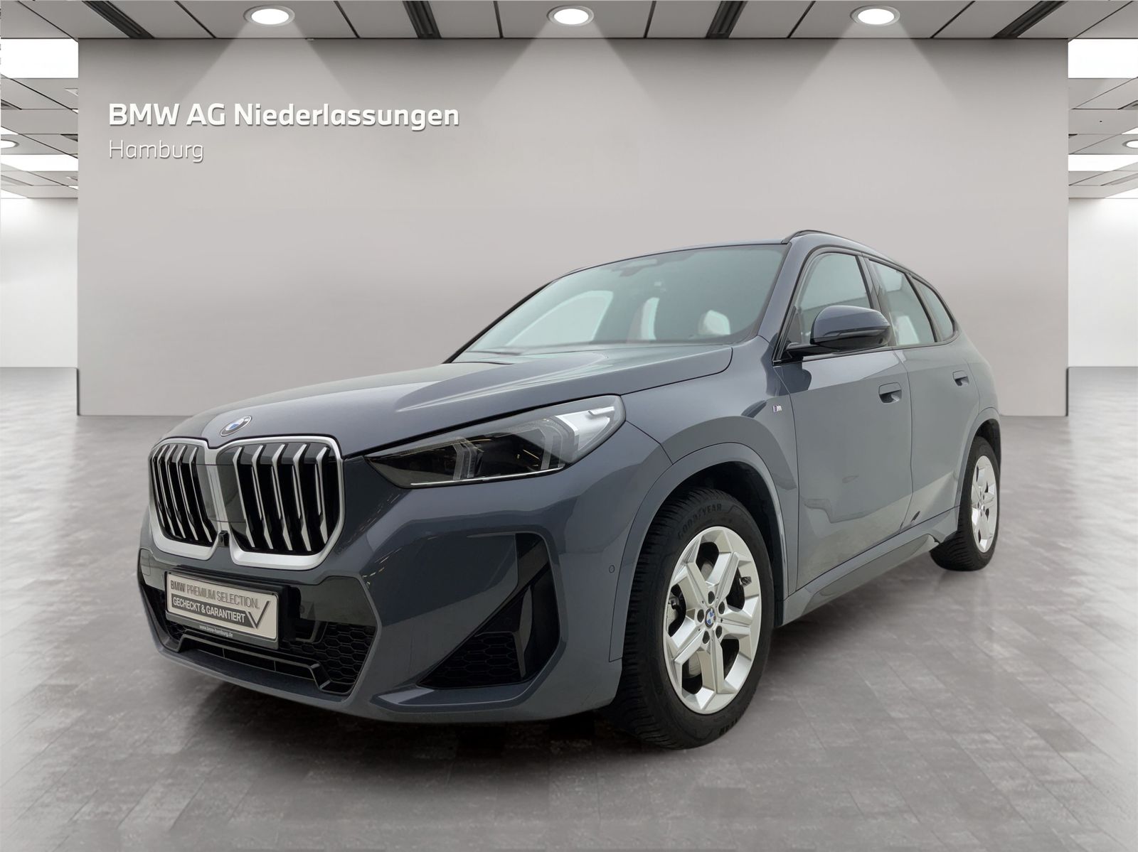 BMW X1 xDrive23i M Sport - Samsaru's Car Outlet