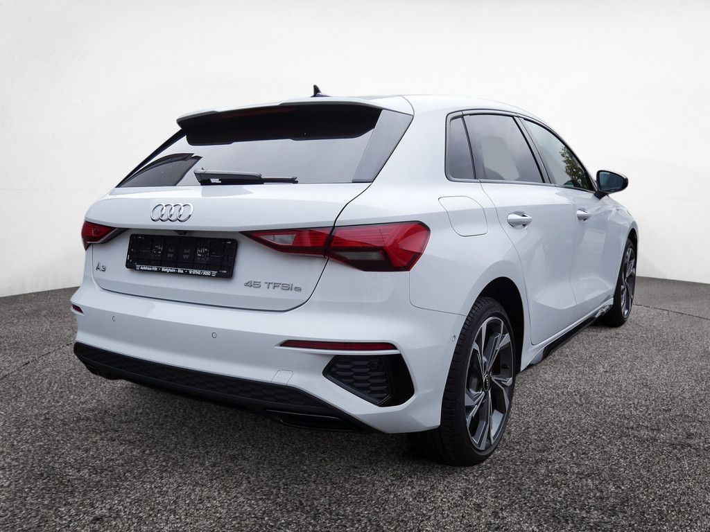 Audi A3 Sportback 40 TFSIe S-Line ACC+KAMERA+SHZ+LED+