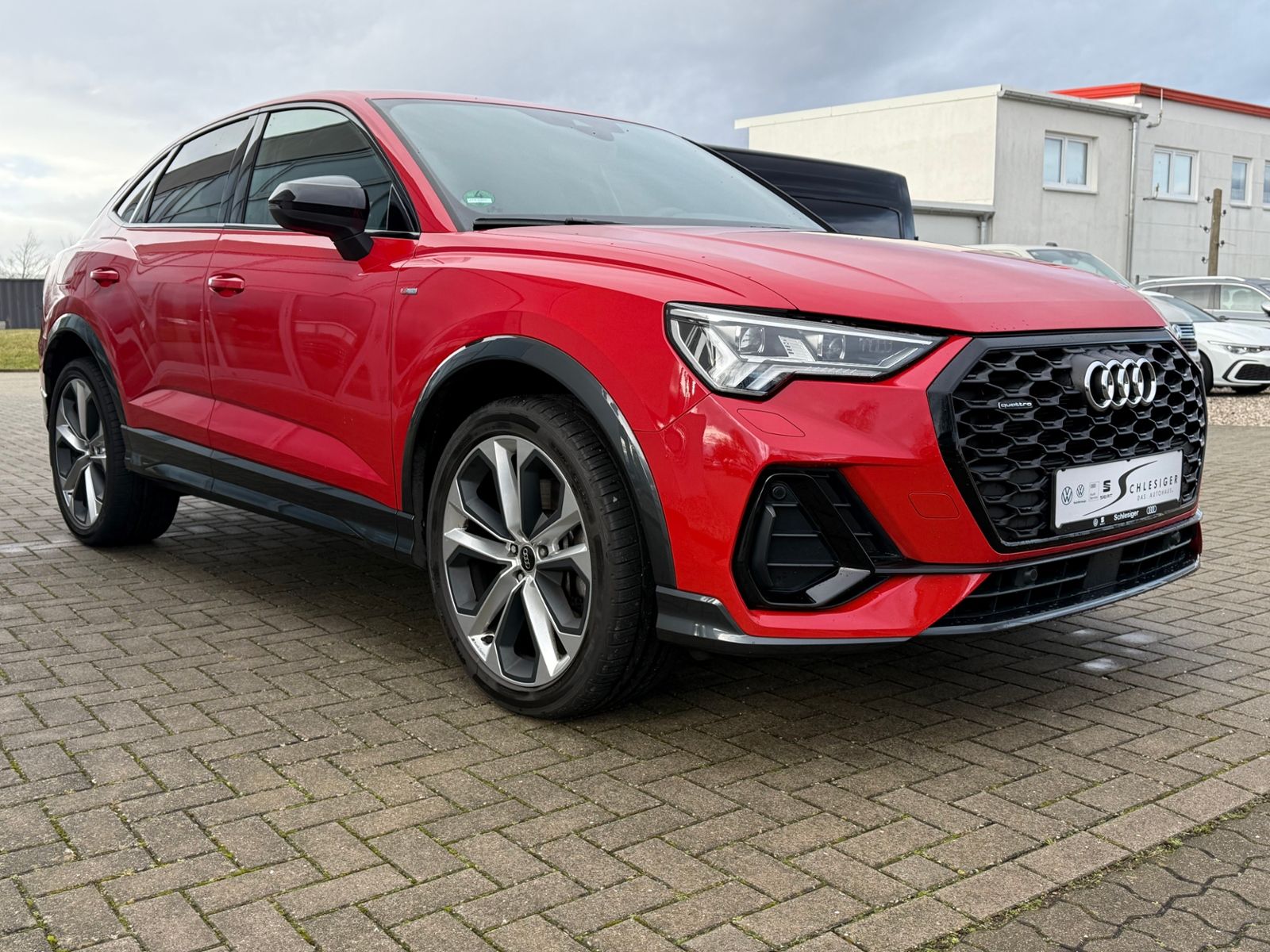 Audi Q3 Sportback quattro S line S - Samsaru's Car Outlet