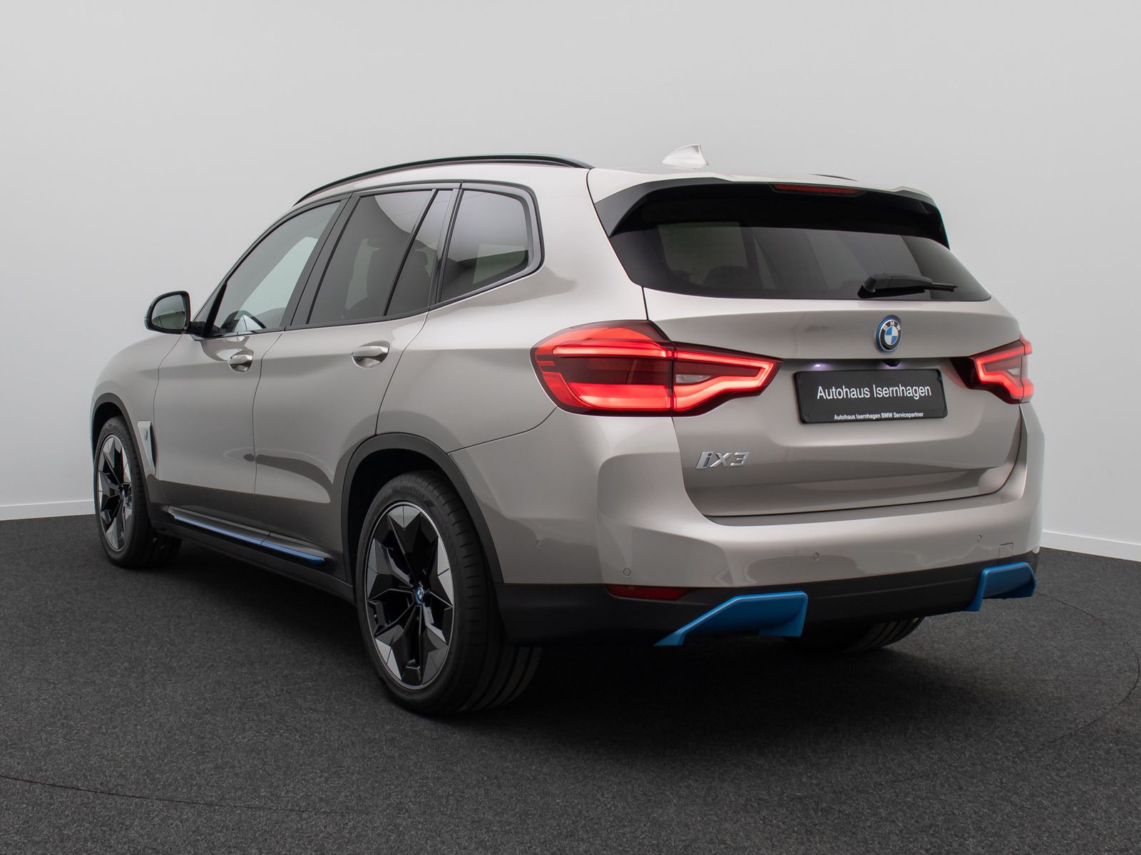 BMW iX3 IMPRESSIVE DAB 360°HUD Panorama H/K 20Zoll