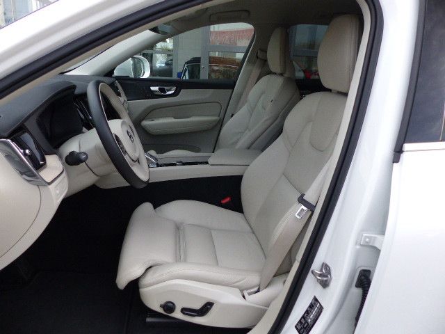 Volvo XC60 Inscription B4 AWD Aut.Leder hell*AHK*STHZG