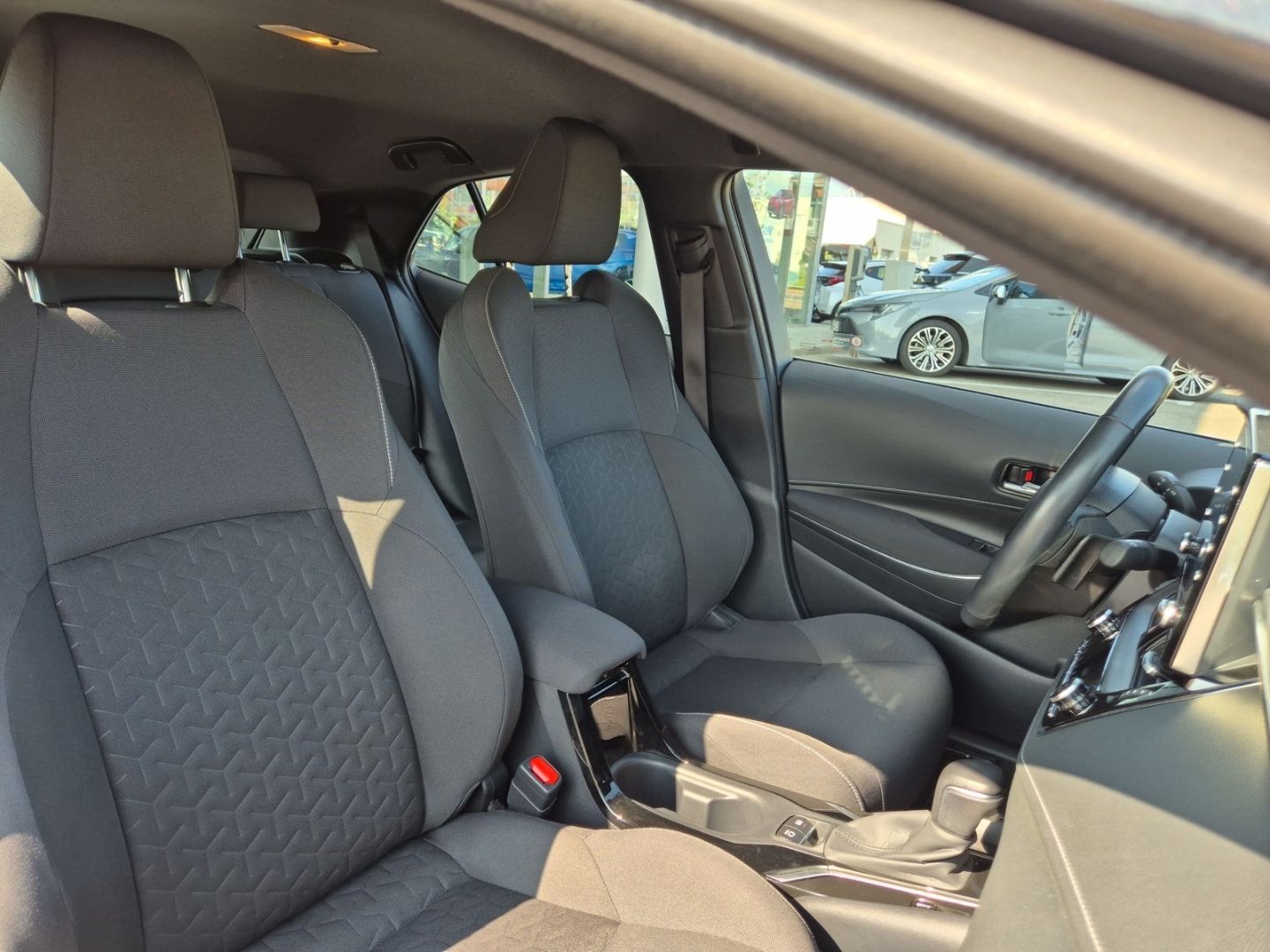 Toyota Corolla Hybrid Business Edition - Samsaru's Car Outlet