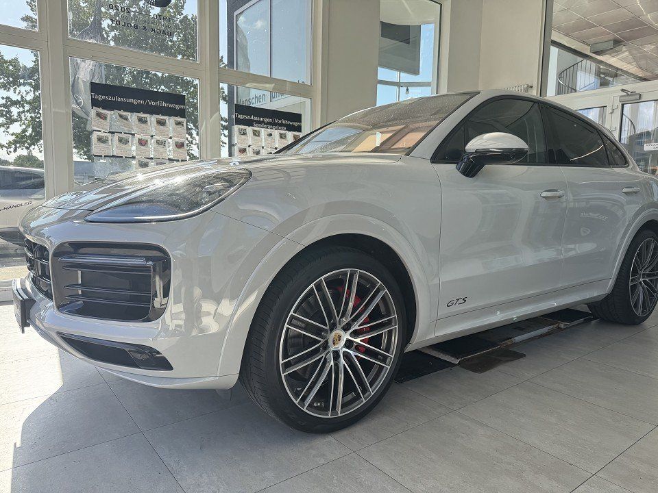 Porsche Cayenne Coupe GTS HEAD-UP+BOSE+AHK+PANO+SPORT-AG