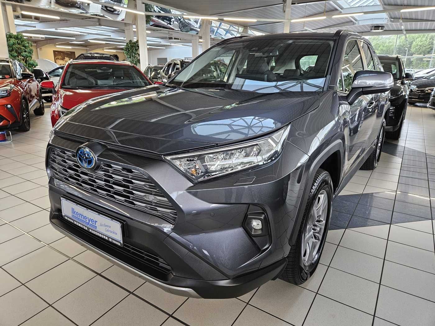 Toyota RAV4 2.5 Hybrid Business Edition - Samsaru's Car Outlet