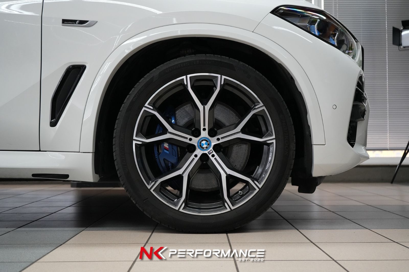 BMW X5 xDrive 45 e M Sport / M-SITZE / B&W / PANO