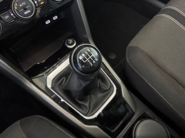 Volkswagen T-ROC Style R-line - Samsaru's Car Outlet
