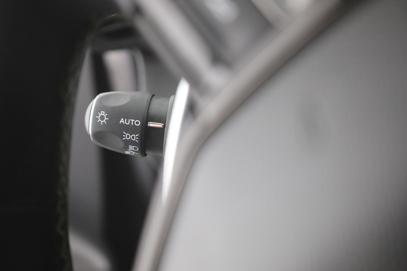 Peugeot 208 GT-Line PureTech 100 Aut. - Samsaru's Car Outlet