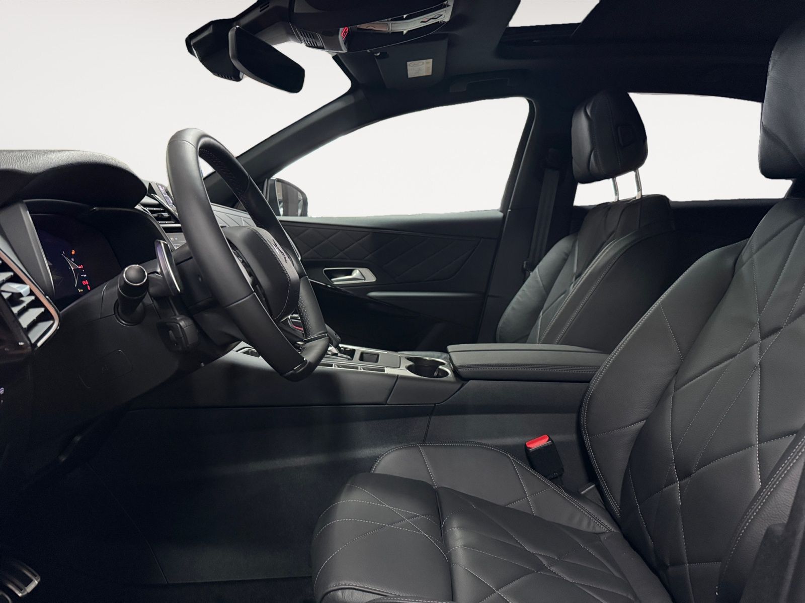 DS Automobiles DS7 1.5 BlueHDi 130 Rivoli Top Ausstattung
