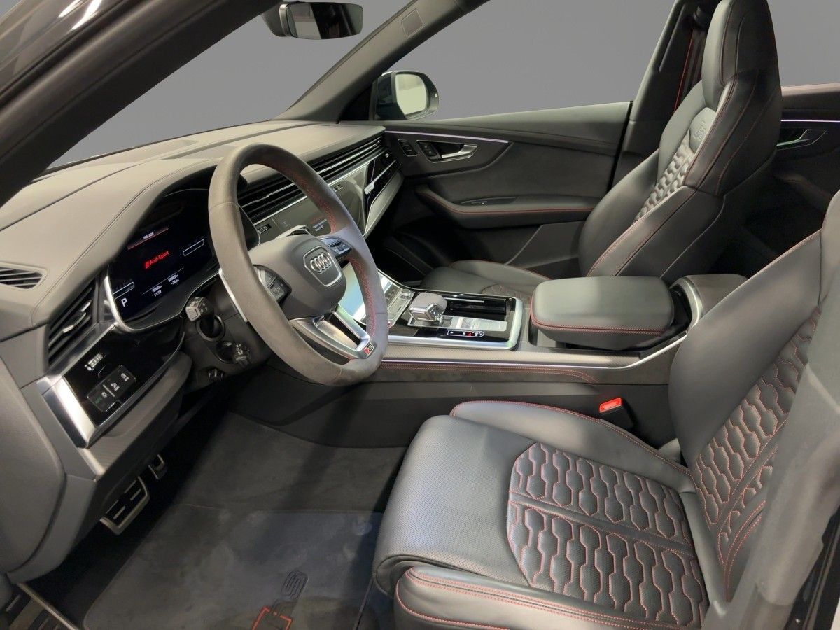 Audi RS Q8 tiptr. STDHZG MATRIX HUD PANO 360°K